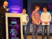 Vyhlášení ankety Nejúspěšnější sportovec Příbramska roku 2013. Trio nejlepších jednotlivců mládeže (zleva): Ondřej Topič, Lukáš Kvasnica a František Puc.