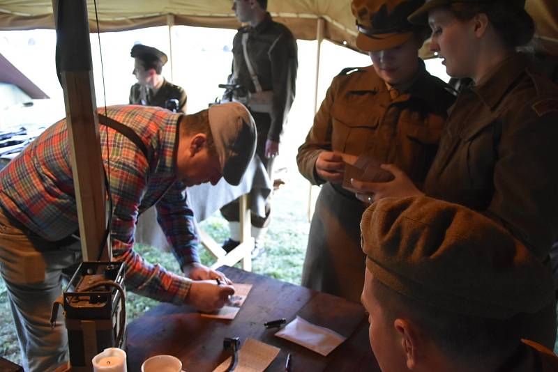 Noční pochod po stopách výsadku partyzánů ze skupiny CHALK přilákal policisty, vojáky, hasiče a další účastníky z celé České republiky.