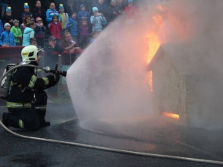 Odpoledne s integrovanými složkami v Dobříši. 