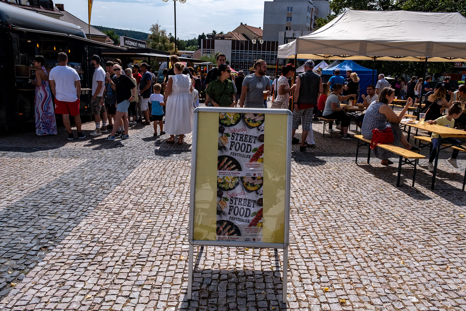 OBRAZEM: Pestrý výběr. Street food festival v Sedlčanech nabídl sépii i červíky
