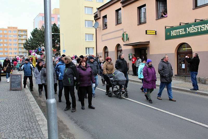 Sobotní masopustní průvod zahájil v Březnici čtyřicetidenní půst.