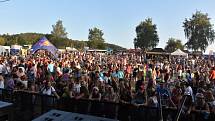 Letní festival v příjemném prostředí, přímo na pláži, byl v tropickém počasí volbou několika tisíců návštěvníků. Foto: Ondřej Navrátil