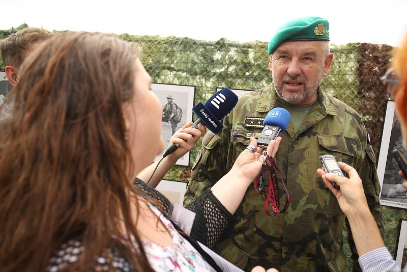 Den pozemního vojska v areálu tankodromu Bahna u Strašic.