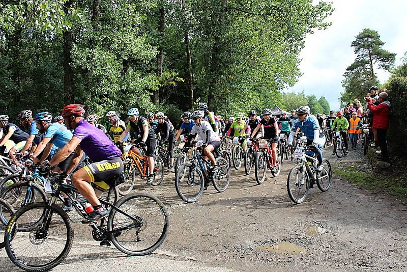 Pátý ročník MTB maratonu Brdmanův pařez pro amatérské cyklisty.