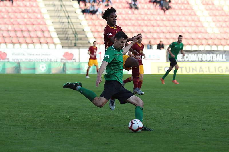 1. FK Příbram - Dukla Praha 3:2 (1:1).