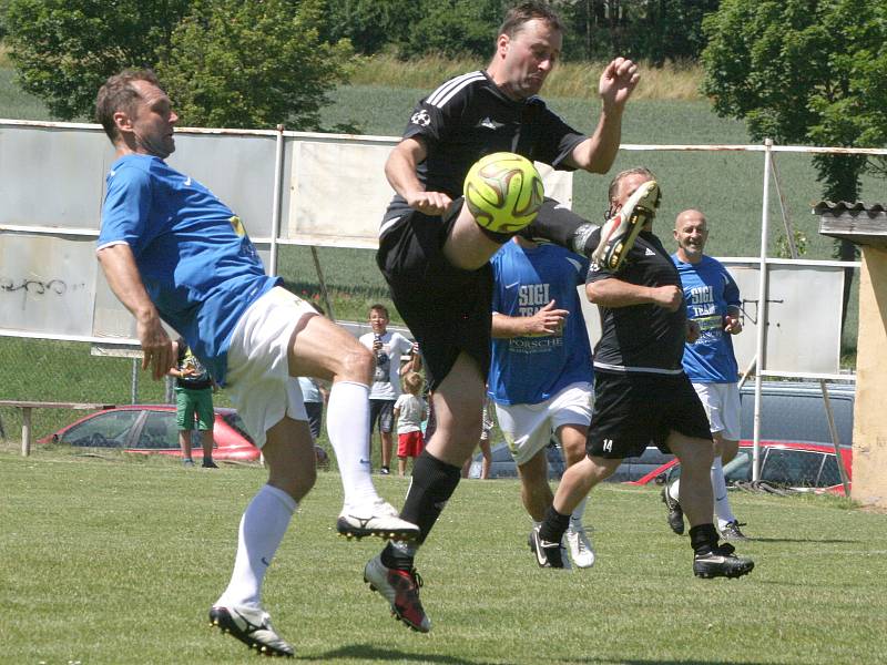 Z exhibičního utkání SG Dublovice - Sigi team.