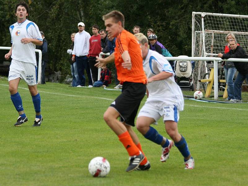 I. B třída: Podlesí - Hořovicko B (1:1).