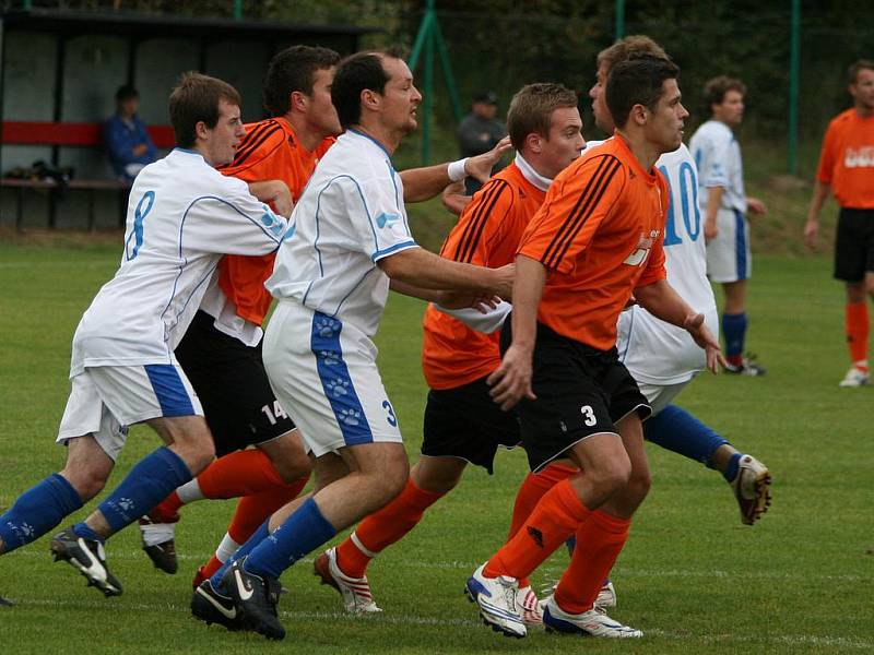 I. B třída: Podlesí - Hořovicko B (1:1).