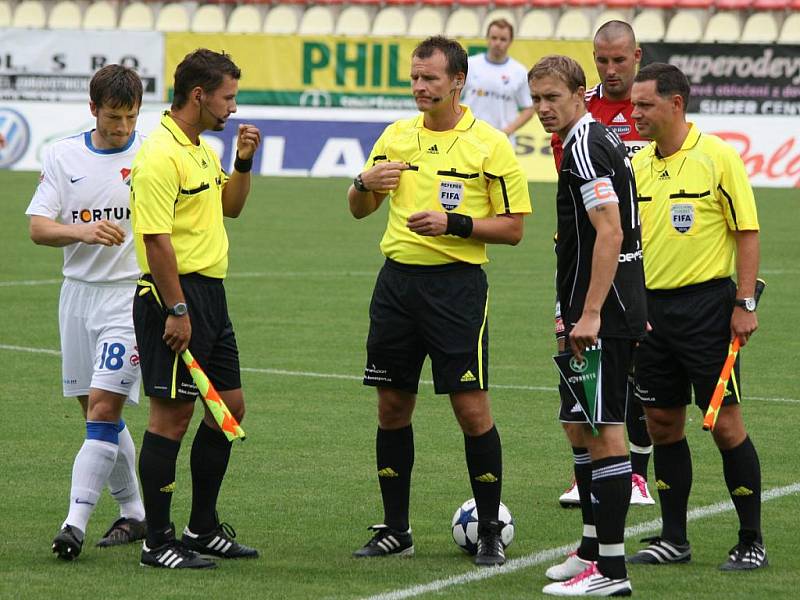 1. kolo Gambrinus ligy 10/11: Příbram - Ostrava (0:0).