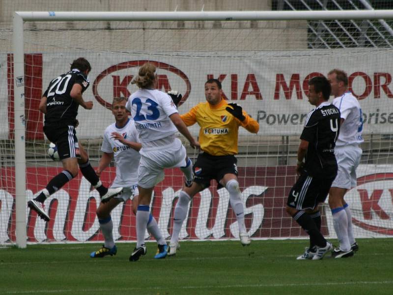 1. kolo Gambrinus ligy 10/11: Příbram - Ostrava (0:0).