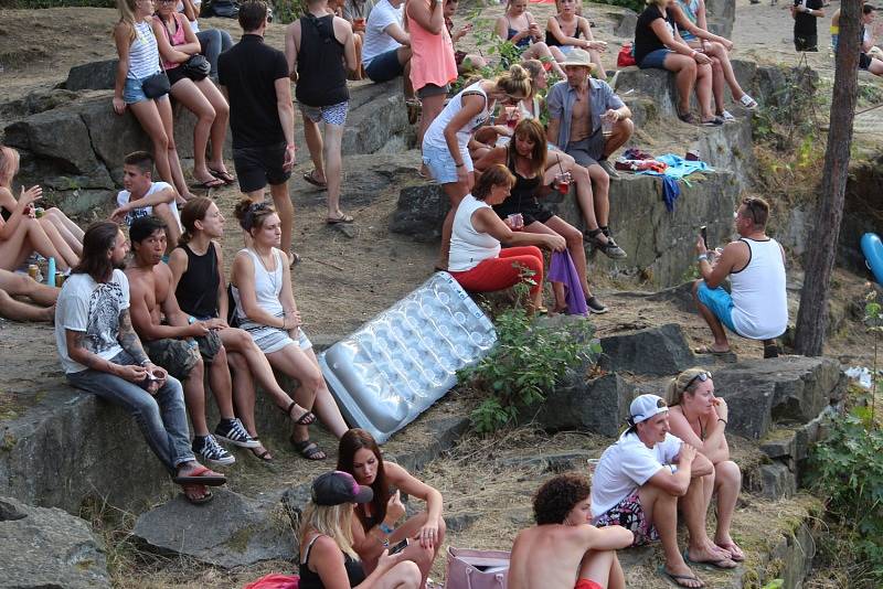 Highjump je oblíbeným spojením extrémních závodů a muziky.