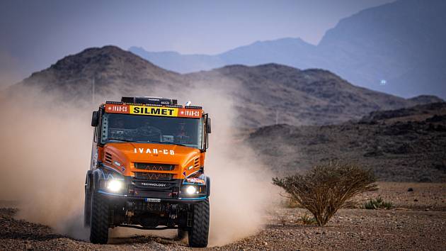 Martin Macík ovládl maratonskou etapu na Rallye Dakar