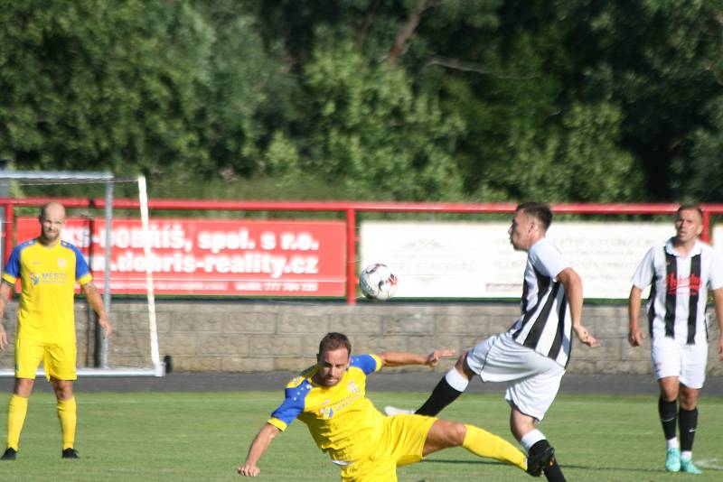 Divize B MFK Dobříš - FK Neratovice-Byškovice 0:1.