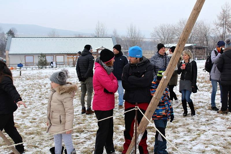 Necelé tři desítky posádek se v sobotu odpoledne postavily na start 38. ročníku populárního Zlatého nugetu Bečánova. Nejrychlejší posádka zvládla zhruba sedmikilometrovou trasu za necelou hodinu.