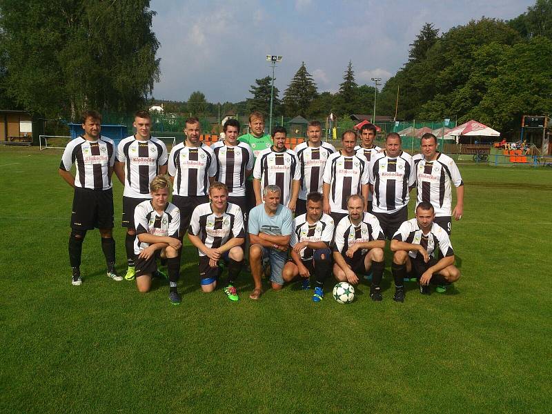 Fotoprůřez současností a nedávnou minulostí SK Tochovice.