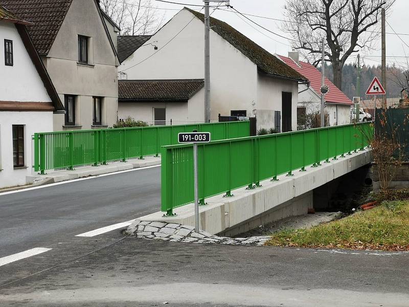 Skončila dvouletá rekonstrukce silnice mezi Rožmitálem pod Třemšínem a hranicí okresu.