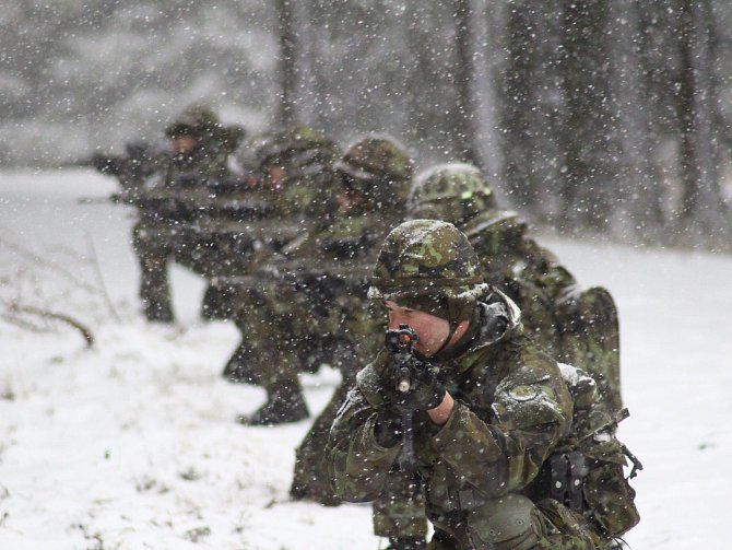 Zimní výcvik jineckých dělostřelců s názvem Očistec.
