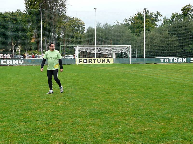 Fotbalem se loučili s létem v Sedlčanech spisovatelé a čtenáři.