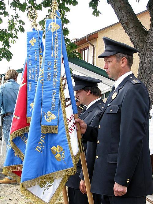 Oslava 650. výročí první písemné zmínky o obci Chotilsko se spojila také s otevřením dětského Oranžového hřiště