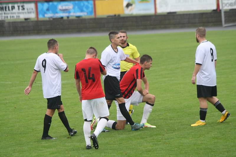 Fotbalisté Dobříše přehráli v krajském přeboru příbramský Spartak