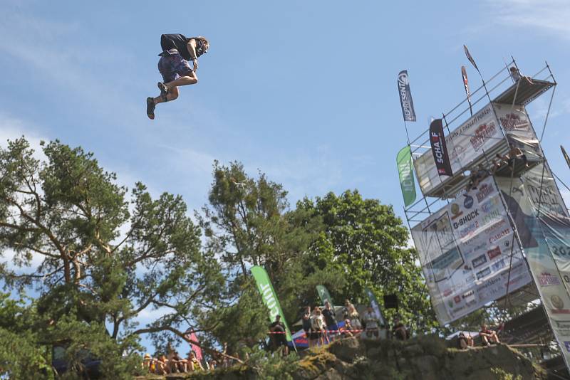 Highjump 2022 v Hřiměždicích na Příbramsku v sobotu 6. srpna.