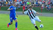 Stadion V Lipkách v Dobříši zažil ve středu v podvečer fotbalový svátek. K utkání 2. kola českého poháru MOL Cup sem přijel prvoligový tým Slovan Liberec.