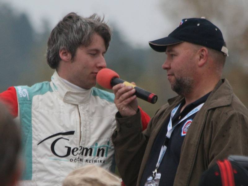 Cíl 36. ročníku PURUM Rally Příbram. Miroslav Jakeš.