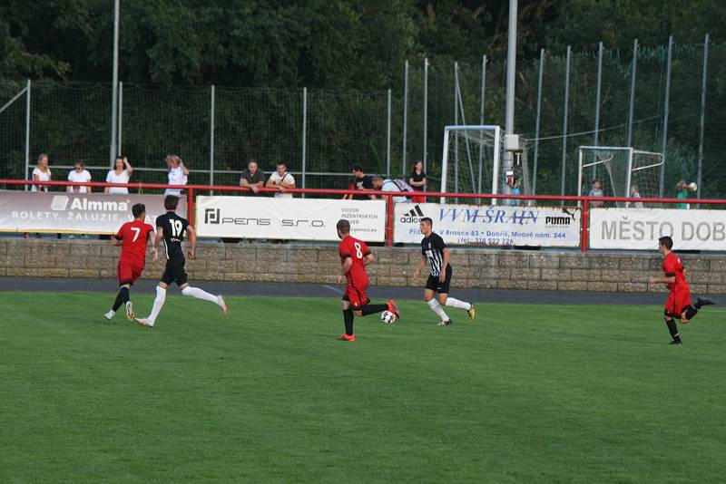 Ze zápasu divize B MFK Dobříš - Brandýs nad Labem 4:2.