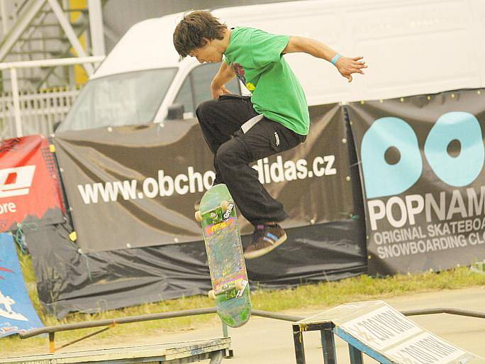 Skateová exhibice na Pohoda festu v Sedlčanské kotlině.