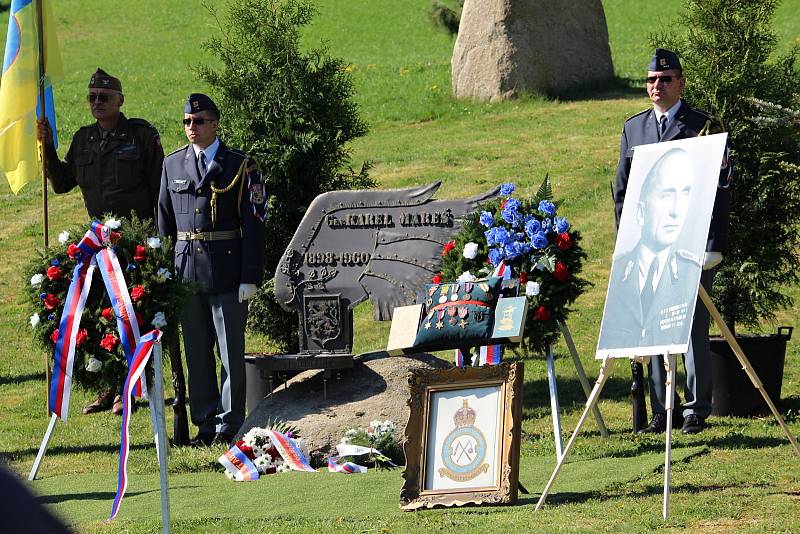 V Kosově Hoře nese park jméno velitele čs. bombardovací peruti