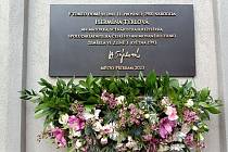 Ve středu 3. května byla v Rožmitálské ulici čp. 128 na Březových Horách odhalena pamětní deska na rodném domě Hermíny Týrlové.