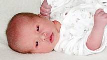 Marek Navrátil se narodil 10. října 2021 v Příbrami. Vážil 3090 g a měřil 48 cm. Doma v Nové Vsi pod Pleší ho přivítali maminka Blanka, tatínek Karol a sourozenci - sedmiletý Karel se čtyřletým Radkem.
