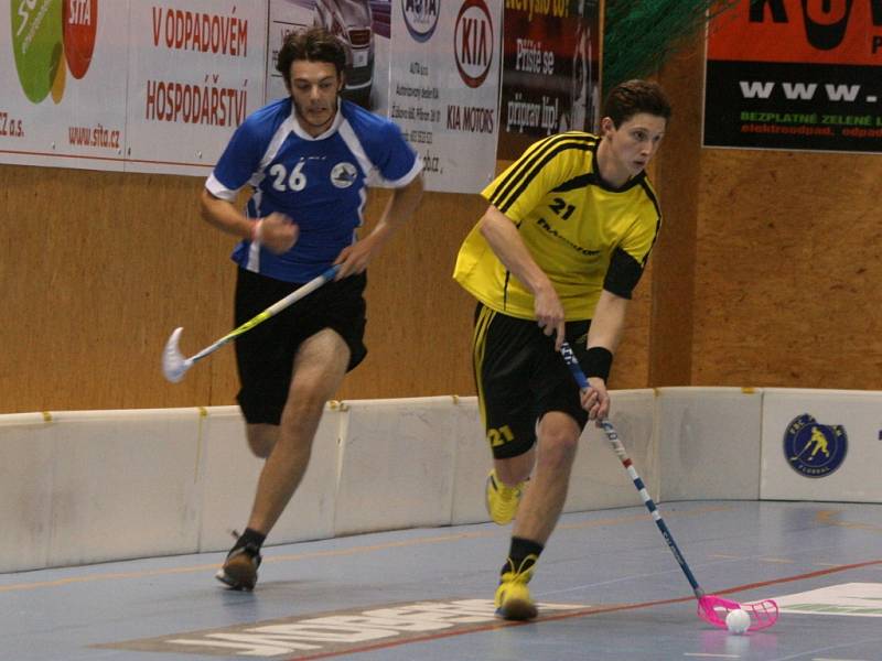 Finále Floorball Games 2014: Žraloci Příbram - Okříšky-Kněžice.