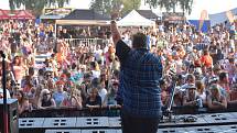 Letní festival v příjemném prostředí, přímo na pláži, byl v tropickém počasí volbou několika tisíců návštěvníků. Foto: Ondřej Navrátil