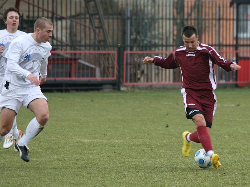 I. A třída: Sp. Příbram - Slaný (3:2).