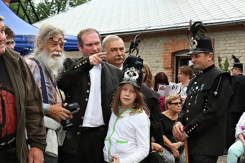 Atrakce, stánky, divadelní scénka. Hornická pouť 2017 i letos nabídla novinky. Lahůdkou je zprovoznění štoly císaře Františka Josefa I.