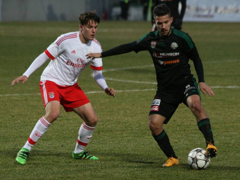 Osmifinále UEFA Youth League: 1.FK Příbram - Benfica Lisabon.