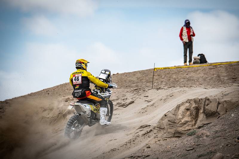 Závodníci Big Shock Racing týmu Martin Macík a Jan Brabec mají za sebou zatím nejnáročnější etapu 41. ročníku Rally Dakar.