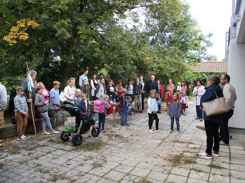 Ze slavnostního předání nových skautských kluboven v dobříšské Papežance.