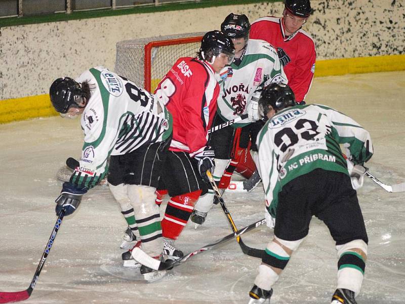 Kvalifikace juniorů: HC Příbram - HC Chrudim (4:3).