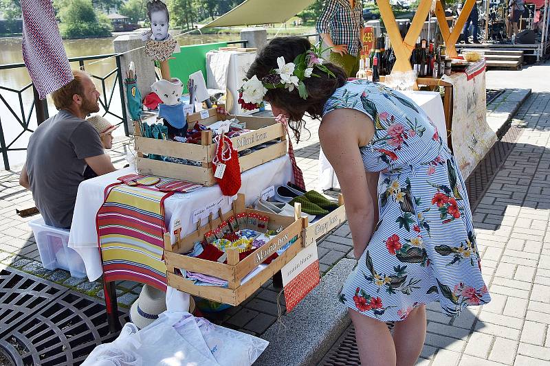 V sobotu 26. května se uskutečnila oblíbená akce Korzo Obora na břehu rybníka, kterou již několik let pořádá Spolek ve čtvrtek.