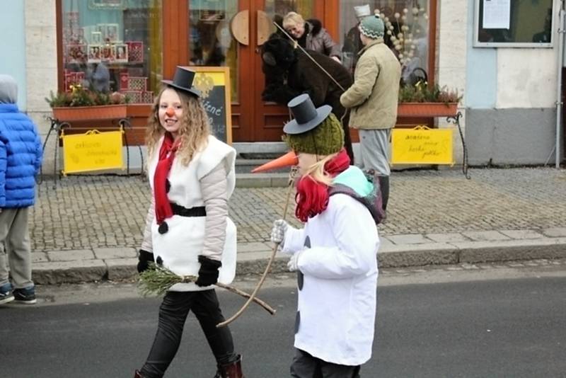 Sobotní masopustní průvod zahájil v Březnici čtyřicetidenní půst.