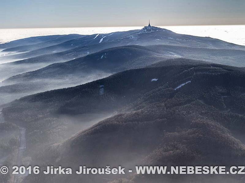 Jiří Jiroušek má autorskou výstavu Nebeské Česko v Domě Natura v Příbrami.