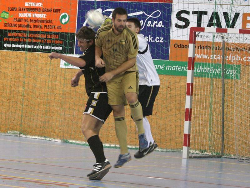 Derby krajského přeboru futsalistů mezi HFK a Vivou skončilo jasnou výhrou hostů.