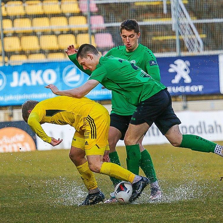 Fotbalisté Příbrami prohráli doma s Varnsdorfem 1:2