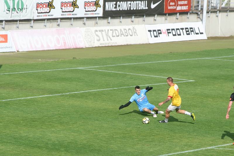 V Příbrami proběhl charitativní exhibiční duel odchovanců 1. FK Příbram.