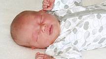 Oliver Garifulin se narodil 5. března 2022 v Příbrami. Vážil 4950g a měřil 54cm. Doma v Příbrami ho přivítali maminka Markéta, tatínek Rustan a tříletá Emma.