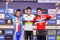 Na Mistrovství světa v silniční cyklistice v australském Wollongongu získal Mathias Vacek z CK Příbram stříbro.