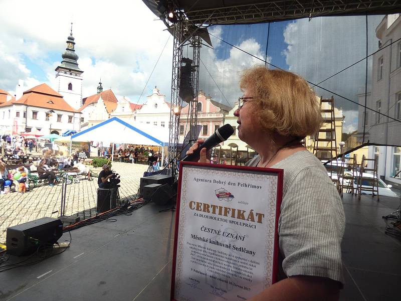 Sedlčanští si odváželi z města rekordů certifikát.