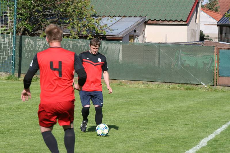 Přípravný zápas Nová Ves pod Pleší - Stará Huť 2:2. Hráno v Malé Hraštici.